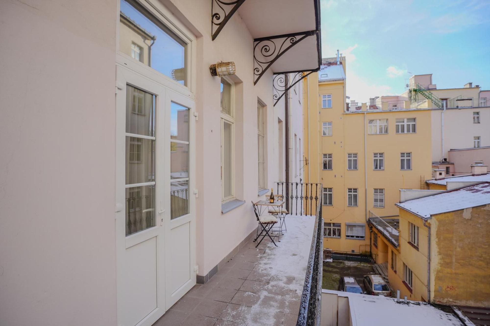 Elegant & Stylish Center Apartments! Praga